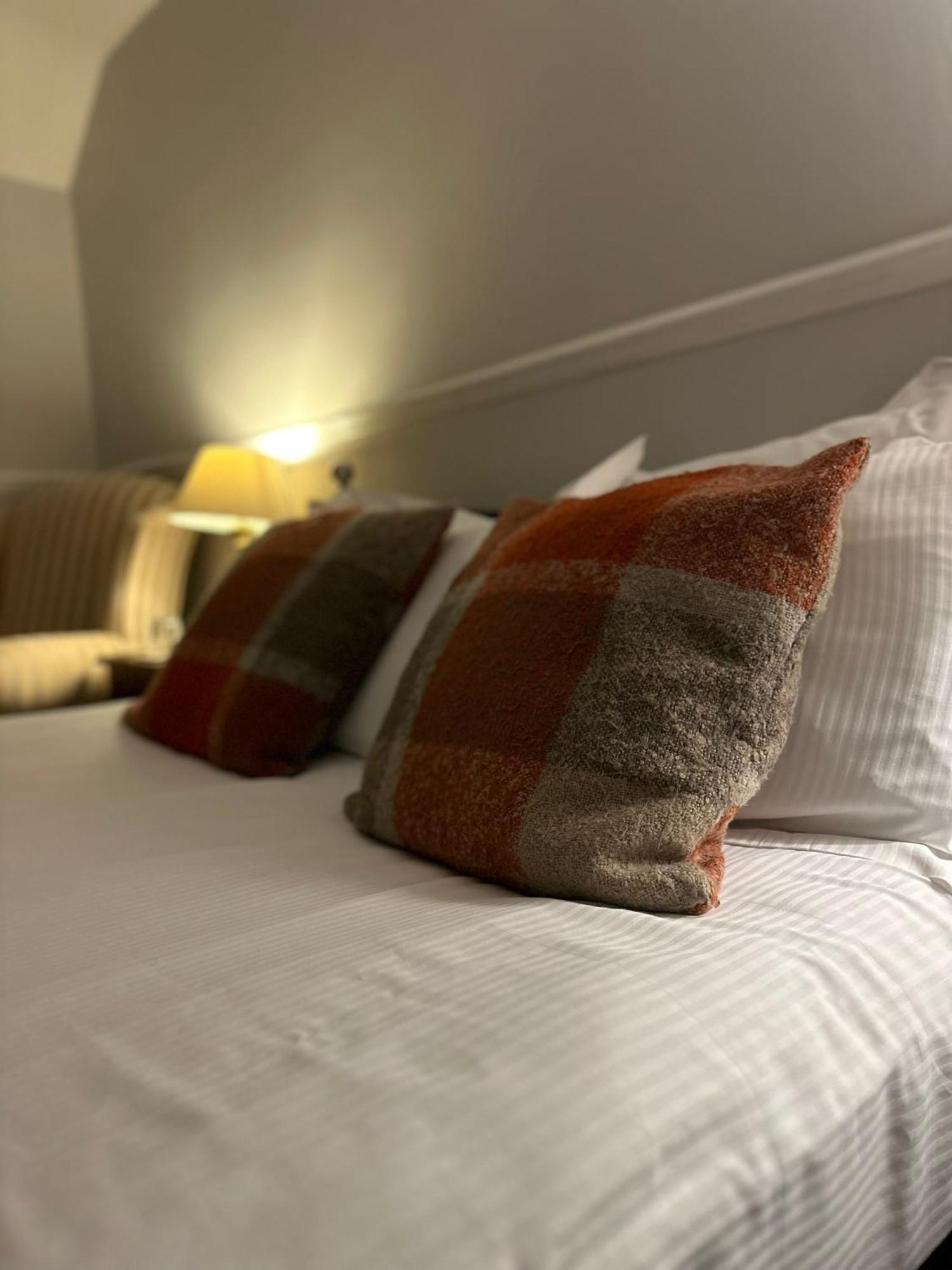 The Kings Arms Inn Montacute Pokoj fotografie